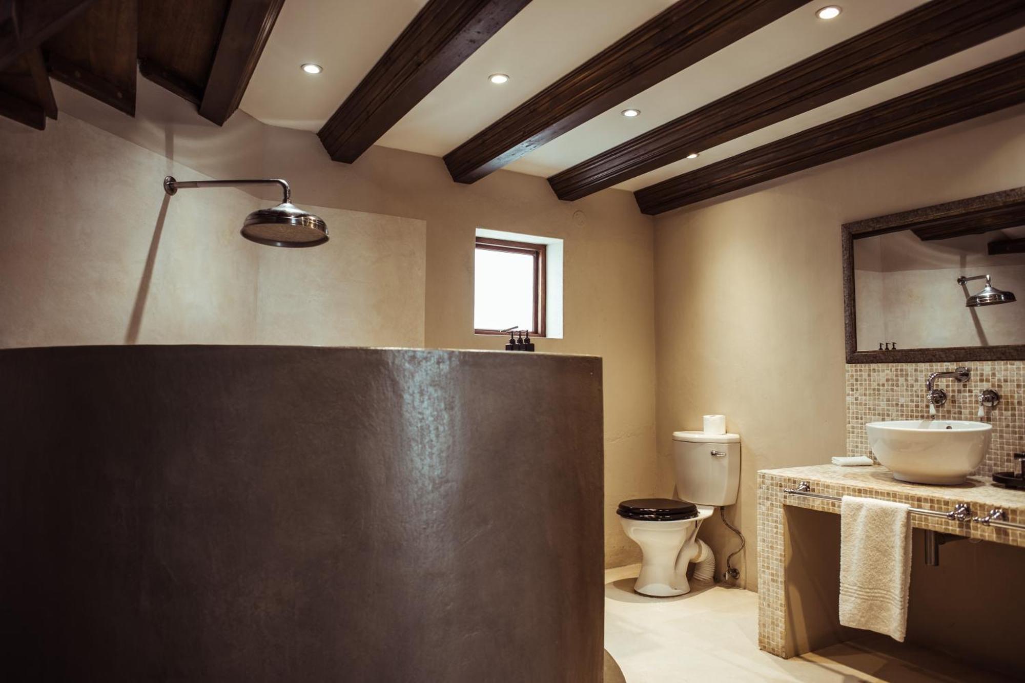 Iris Boutique Hotel Уолфиш-Бей Экстерьер фото